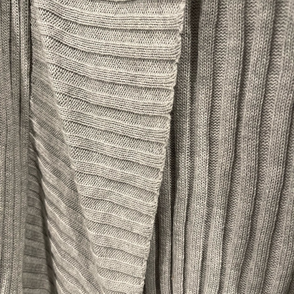 Express Sweater/Cartigan - Picture 2 of 3